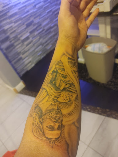 Explore finger cover up tattoo ideas, creative tattoo ideas in Glendale, available at Razteca Art Tattoo