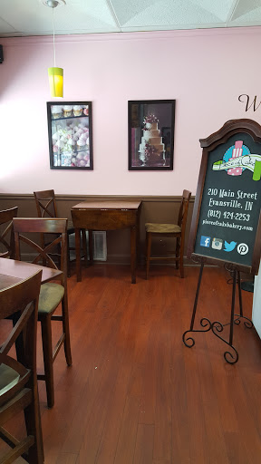 Wedding Bakery «Piece of Cake», reviews and photos, 210 Main St, Evansville, IN 47708, USA