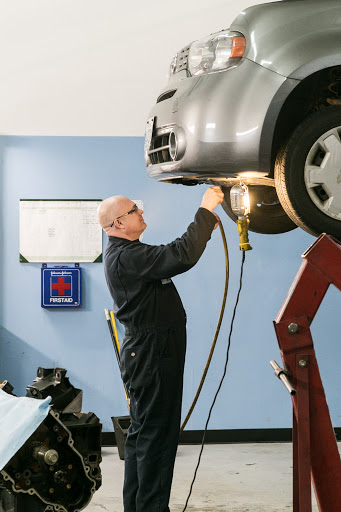 Auto Repair Shop «ABC Auto Repair», reviews and photos, 22001 Pacific Hwy S #112, Des Moines, WA 98198, USA