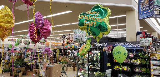 Grocery Store «Jewel-Osco», reviews and photos, 6509 W Grand Ave, Gurnee, IL 60031, USA