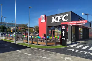 Restaurante KFC image