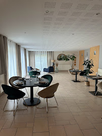 Atmosphère du HOTEL BEAU RIVAGE - LA ROSITA RESTAURANT à Nogent-sur-Seine - n°13
