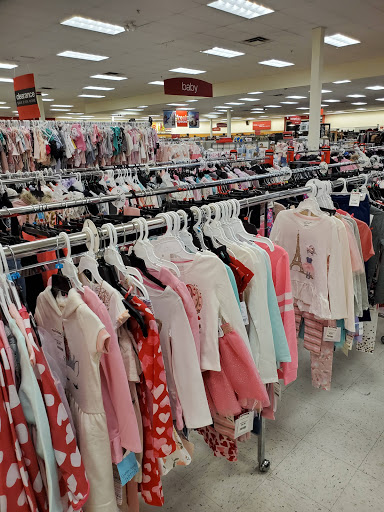 Shopping Mall «Whitehall Crossing Shopping Center», reviews and photos, IN-37, Bloomington, IN 47404, USA