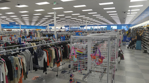Clothing Store «Ross Dress for Less», reviews and photos, 6901 W Grand Ave, Gurnee, IL 60031, USA