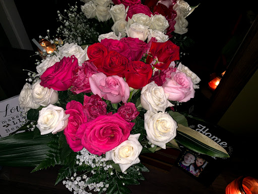 Florist «Victorian Rose Florist», reviews and photos, 53 Main St, Hebron, CT 06248, USA