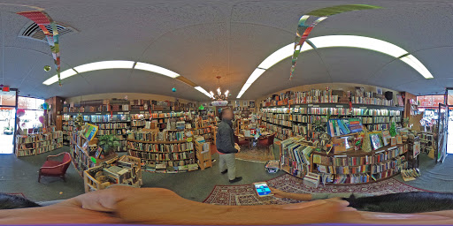 Old Tampa Book Co, 507 N Tampa St, Tampa, FL 33602, USA, 