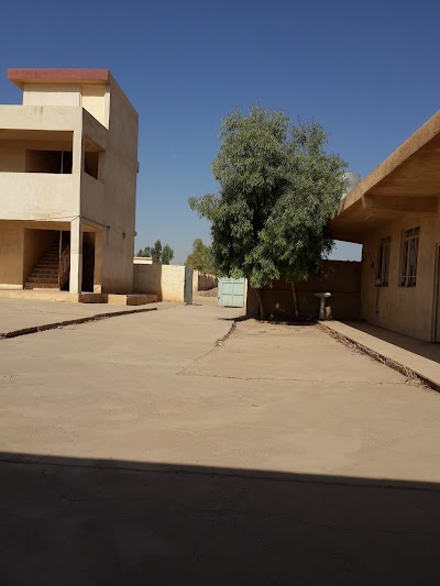 Photos of Minor Shammar Ajil for boys in the village of Mouma