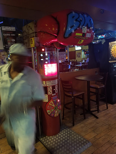 Bowling Alley «Crest Hill Lanes & Keglers Sportsbar and Grill», reviews and photos, 905 Theodore St, Crest Hill, IL 60403, USA