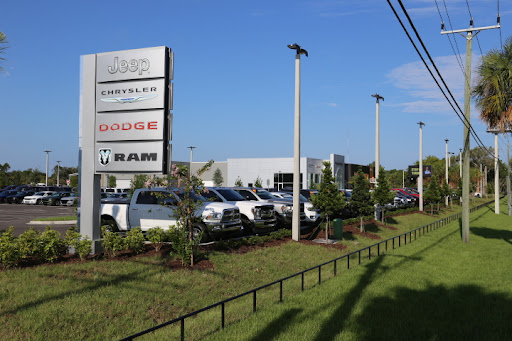 Car Dealer «Boniface-Hiers Chrysler Dodge Jeep», reviews and photos, 1775 E Merritt Island Causeway, Merritt Island, FL 32952, USA