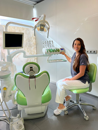 ACO Centro Odontológico Aragón, Estética Dental, Implantes Dentales en Palma