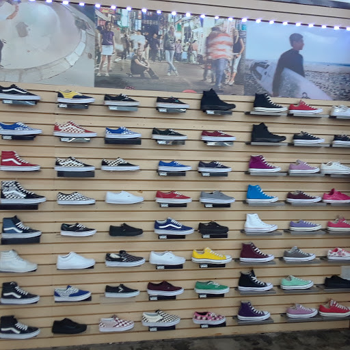Shoe Store «Shoe City», reviews and photos, 4450 Firestone Blvd, South Gate, CA 90280, USA
