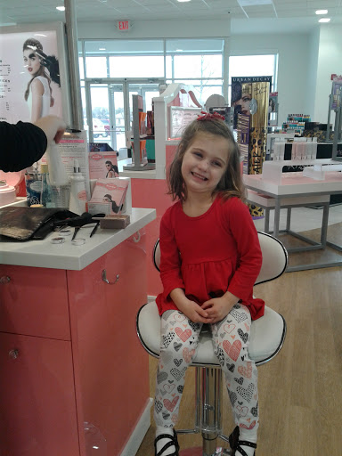 Cosmetics Store «Ulta Beauty», reviews and photos, 3259 Owen Rd #200, Fenton, MI 48430, USA