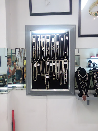 Jewelry Store «Silverlust Jewelry», reviews and photos, 1338 Westheimer Rd Suite C, Houston, TX 77006, USA