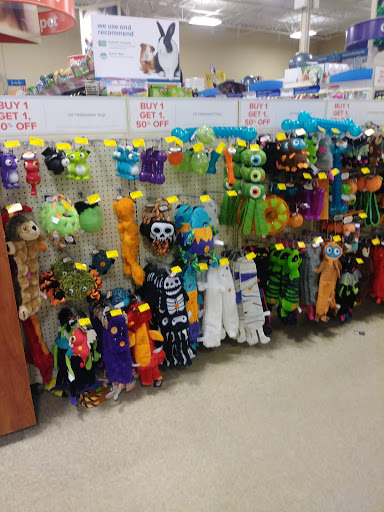 Pet Supply Store «PetSmart», reviews and photos, 4810 1st Ave NE, Cedar Rapids, IA 52402, USA