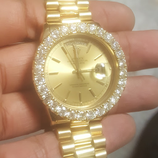 Jeweler «Grillz & Jewelry by DeLux Designs Jewelers», reviews and photos, 930 N Federal Hwy, Hollywood, FL 33020, USA