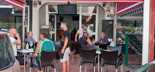 Bar Playamar - P.º del Colorado, 15, local 11, 29620 Torremolinos, Málaga, Spain