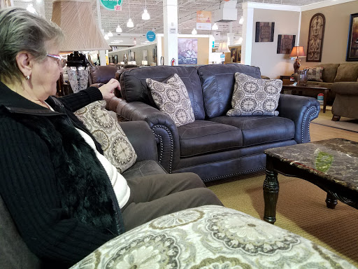 Furniture Store «Raymour & Flanigan Furniture and Mattress Outlet», reviews and photos, 2424 Lincoln Hwy, Langhorne, PA 19047, USA