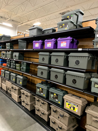 Sportsmans Warehouse image