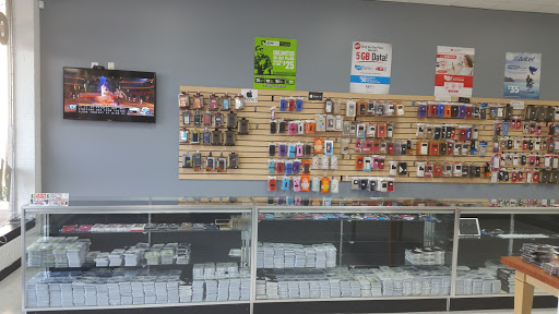 Cell Phone Store «U.S Mobile Center», reviews and photos, 8601 N Telegraph Rd, Dearborn Heights, MI 48127, USA