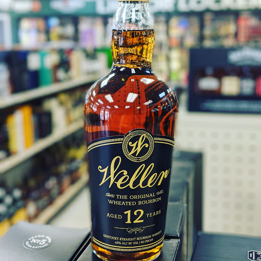 Wine Store «Liquor Locker & Wine Shoppe», reviews and photos, 500 N Jackson St, Tullahoma, TN 37388, USA