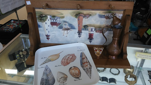 Thrift Store «Boomerangs Thrift Store», reviews and photos, 2365 Wilton Dr, Wilton Manors, FL 33305, USA