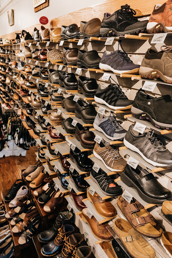 Shoe Store «Indigo Plum», reviews and photos, 18924 Front St NE, Poulsbo, WA 98370, USA