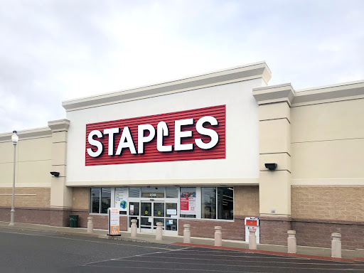 Office Supply Store «Staples», reviews and photos, 270 Upland Square Dr, Pottstown, PA 19464, USA