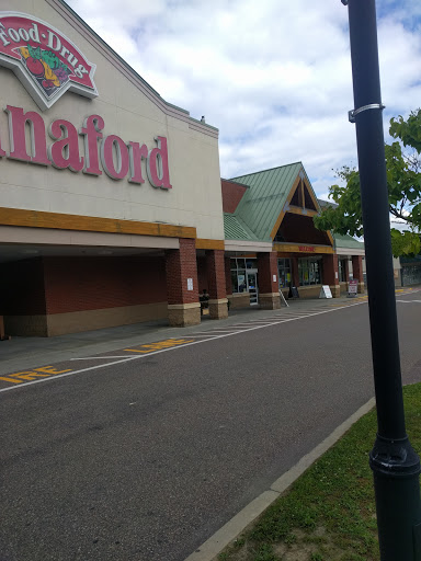 Grocery Store «Hannaford Supermarket», reviews and photos, 1127 North Ave Suite 11, Burlington, VT 05408, USA