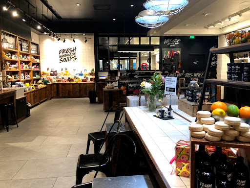Cosmetics Store «Lush Cosmetics», reviews and photos, 2800 W Big Beaver Rd # 232, Troy, MI 48084, USA