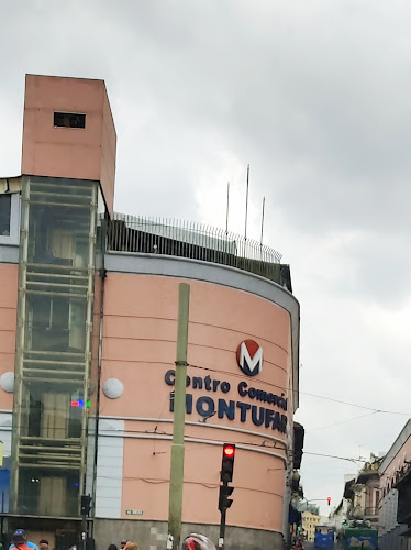 Centro Comercial Del Ahorro - Montufar - Quito
