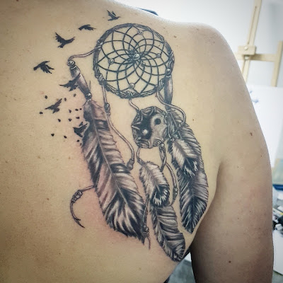 Ayanuz Tattoo à Plan-de-Cuques