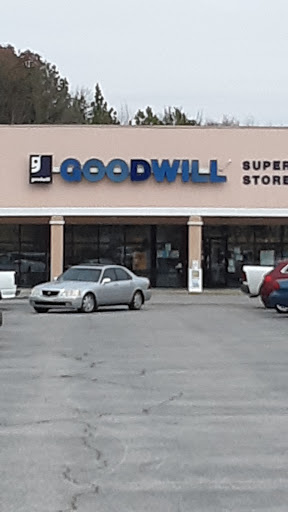 Thrift Store «Goodwill Store Manchester», reviews and photos, 2161 Hillsboro Blvd #5, Manchester, TN 37355, USA