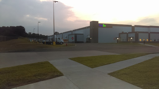 Mailing Service «FedEx Ground», reviews and photos, 12900 Plantside Dr, Louisville, KY 40299, USA