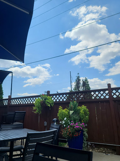 Sports Bar «The Landing Eatery & Pub», reviews and photos, 1189 W Kansas St, Liberty, MO 64068, USA