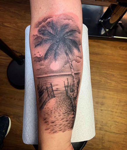 Tattoo Shop «Incredible Ink Tattoo», reviews and photos, 37 New Orleans Rd, Hilton Head Island, SC 29928, USA