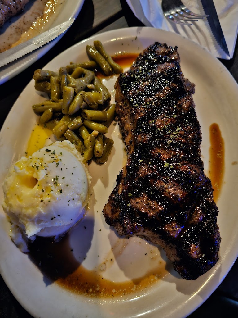 Joe's Caddy Corner Bar & Grill 70001