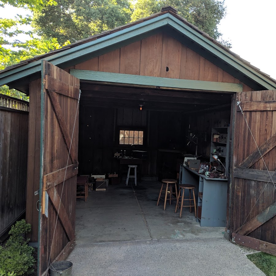 Hewlett Packard Garage LLC