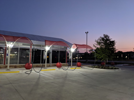 Big Red Express Car Wash Hutto en Hutto