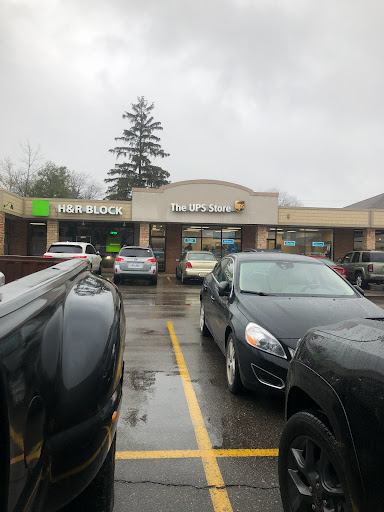 Shipping and Mailing Service «The UPS Store», reviews and photos, 2153 Wealthy St SE, East Grand Rapids, MI 49506, USA