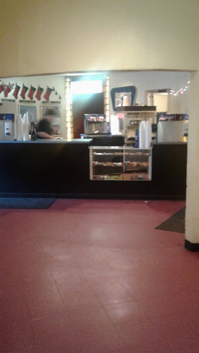 Movie Theater «Plestex Theatre», reviews and photos, 111 E Johnson St, Pleasanton, TX 78064, USA