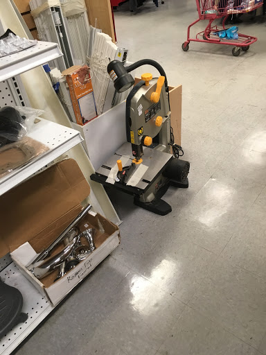 Thrift Store «Humane Society Thrift Store», reviews and photos, 4445 20th St, Vero Beach, FL 32966, USA