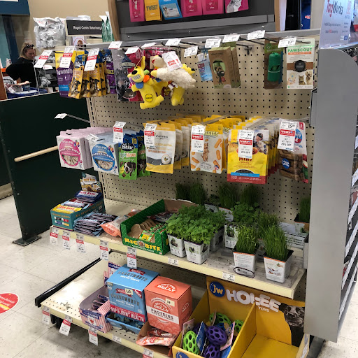 Pet Supply Store «PetSmart», reviews and photos, 2840 W Chandler Blvd, Chandler, AZ 85224, USA
