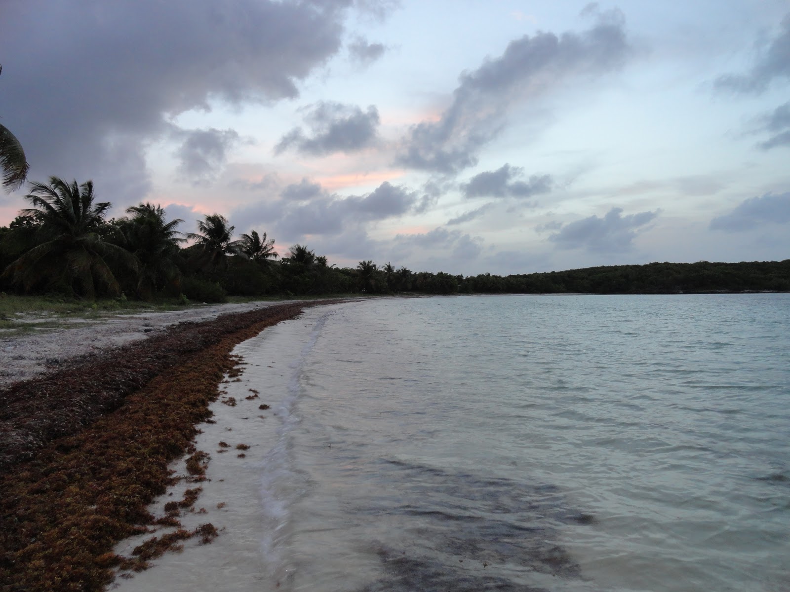 Photo of Playa Media Luna II - popular place among relax connoisseurs