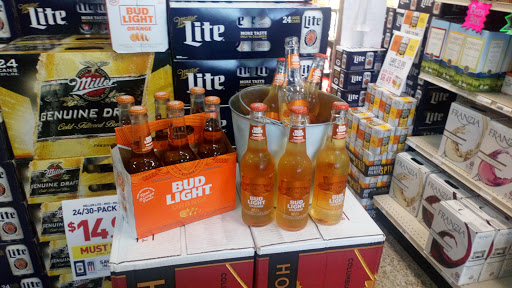 Apple River Liquor, 520 Main St, Somerset, WI 54025, USA, 