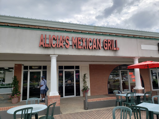 Shopping Mall «Walnut Hill Shopping Center», reviews and photos, 16529 S Frederick Ave, Gaithersburg, MD 20877, USA