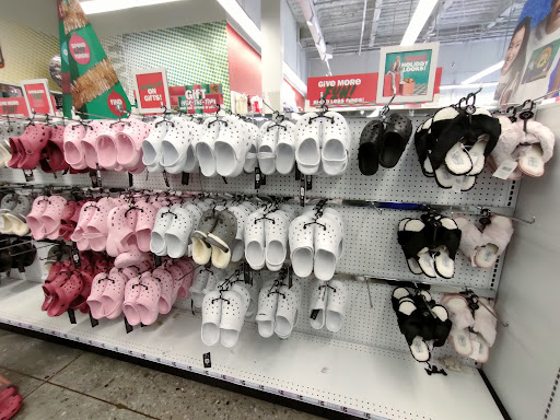 Variety Store «Five Below», reviews and photos, 1155 Mount Vernon Hwy NE #750, Atlanta, GA 30338, USA