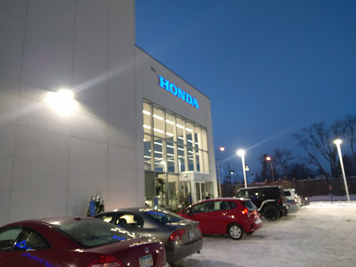 Honda Dealer «Richfield Bloomington Honda», reviews and photos, 501 W 77th St, Richfield, MN 55423, USA