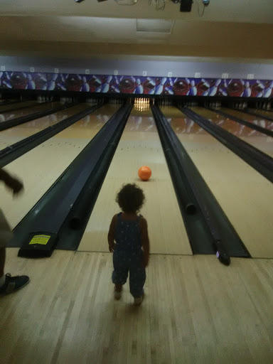 Bowling Alley «Bellair Lanes», reviews and photos, 2575 N Atlantic Ave, Daytona Beach, FL 32118, USA