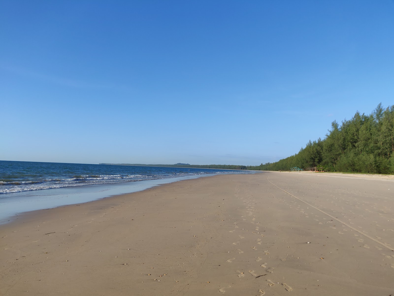 Zdjęcie Hapla Beach położony w naturalnym obszarze