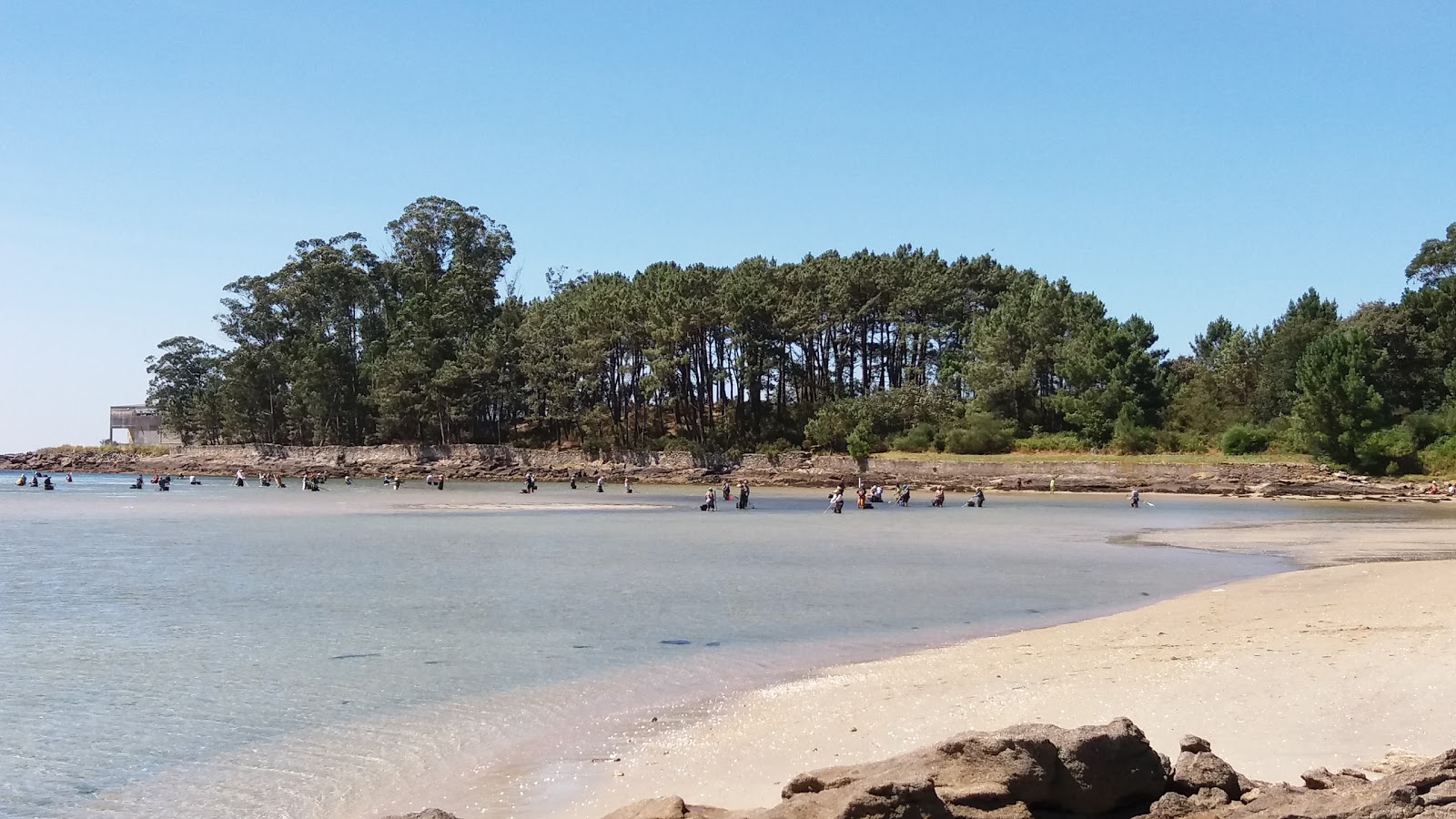 Praia de Linares'in fotoğrafı çok temiz temizlik seviyesi ile